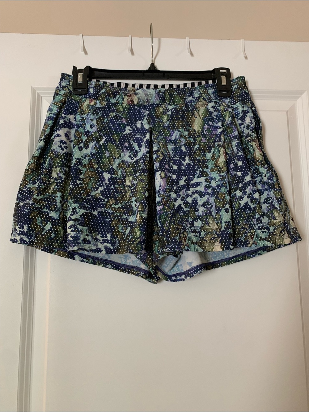 lululemon athletica Blue Multicolor Printed Athletic Skort